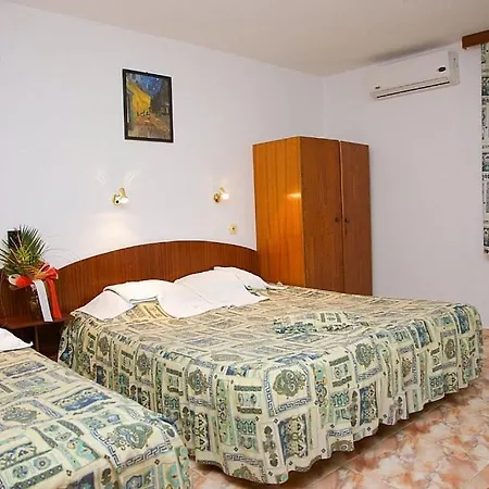Family Orfei Hotell